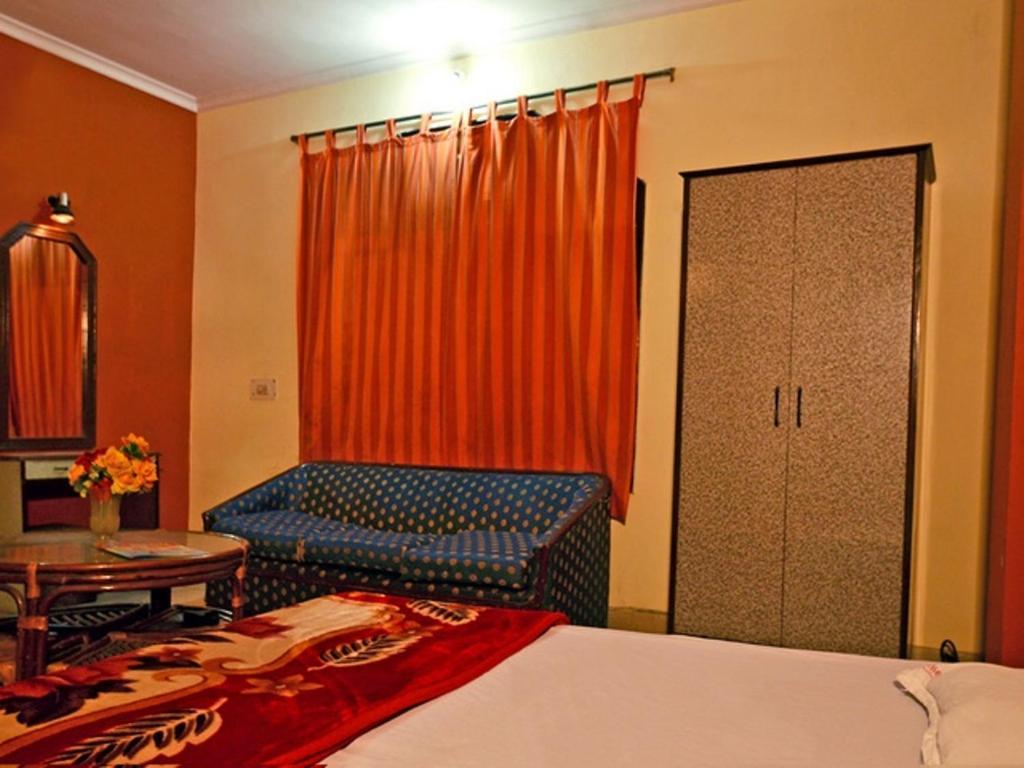 Hotel Sahara International Deluxe à New Delhi Extérieur photo